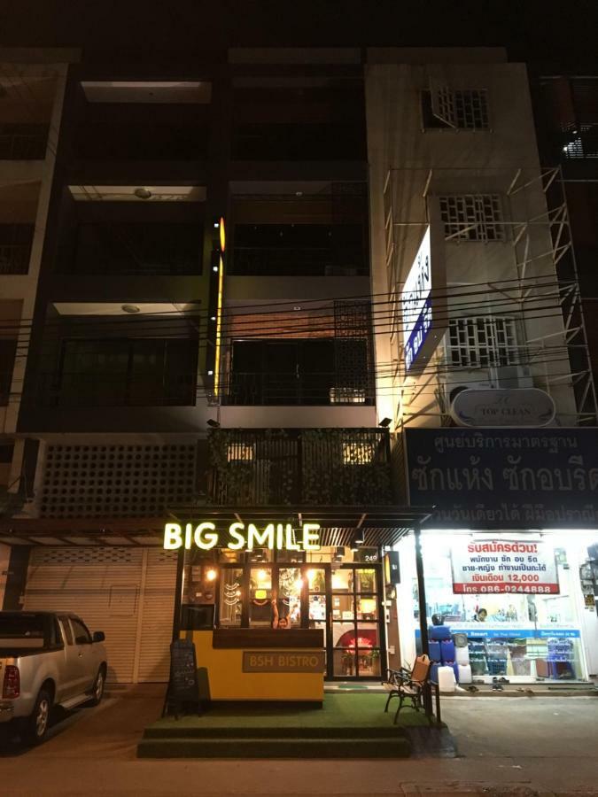 Big Smile Ξενοδοχείο Μπανγκόκ Εξωτερικό φωτογραφία